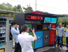 德瀾仕智能垃圾箱分類精細、模式高端，已成功覆蓋400余城